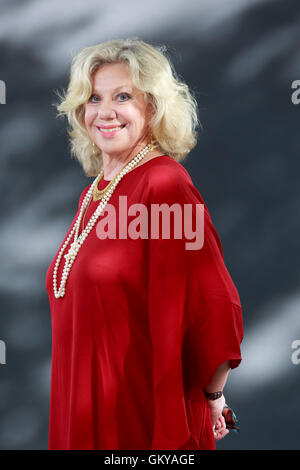 Edinburgh, Regno Unito. 24 Ago, 2016. Edinburgh International Book Festival XII Giornata. Edinburgh International Book Festival si svolge a Charlotte Square Gardens. Edimburgo. Foto di Erica Jong. Credito: pak@ Mera/Alamy Live News Foto Stock