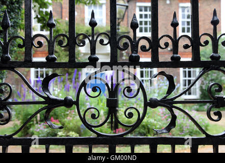 Cancelli in ferro battuto Foto Stock