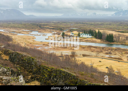 Vista da vicino il centro visita Parco Nazionale di Þingvellir, Islanda, ex sito del parlamento islandese, 930 a 1798 Annuncio. Foto Stock