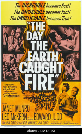 Il giorno che la terra ha preso fuoco (1961) diretto da Val Guest e interpretato da Edward Judd, Janet Munro e Leo McKern. La Terra è buttato fuori dal suo asse e le cose iniziano a caldo. Vedere la descrizione per maggiori informazioni. Foto Stock
