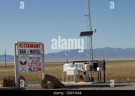 Poco Aleinn bar, ristorante e motel segno, in prossimità della zona 51, Nevada. Al solito Foto Stock
