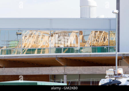 Nuova costruzione di case di sviluppo in via di completamento in Buckshaw Village, vicino a Chorley, Lancashire, Regno Unito. Foto Stock