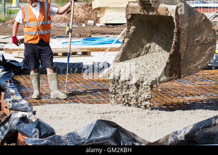 Nuovo conveniente case costruite da Redrow nel Lancashire villaggio di Bucksaw, vicino a Chorley, Regno Unito Foto Stock