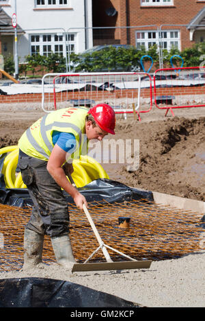 Nuovo conveniente case costruite da Redrow nel Lancashire villaggio di Bucksaw, vicino a Chorley, Regno Unito Foto Stock