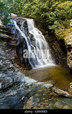 Cascata superiore a Hanging Rock State Park, NC Foto Stock