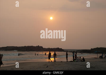 Tramonto al Lighthouse Beach, Kovalam, Malabarian Costa, il Malabar, Kerala, India, Asia. Foto Stock