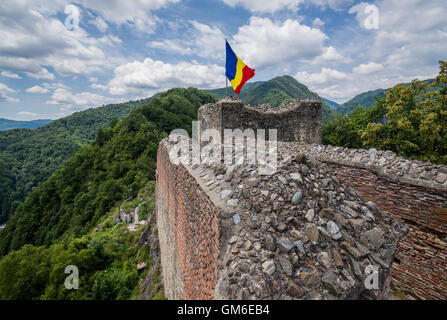 Il castello di Poenari anche chiamato Cittadella Poenari sull altopiano del Monte Cetatea, Romania, uno dei principali fortezza di Vlad III Impalatore Foto Stock