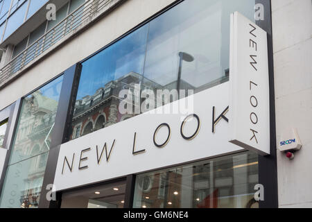 Nuovo look store su Oxford Street, London, Regno Unito Foto Stock