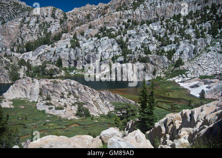 Vista di Barney Lago da Benson loop trail nel Hoover & Yosemite deserto Humbolt-Toiyabe National Forest, CA Foto Stock