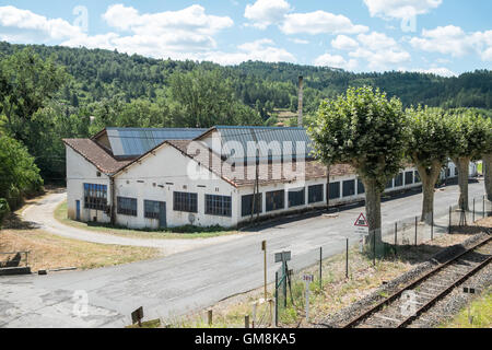 Cappello in feltro la produzione in fabbrica a Couiza,Aude,a sud della Francia.tradizionali artigiani produrre. Foto Stock