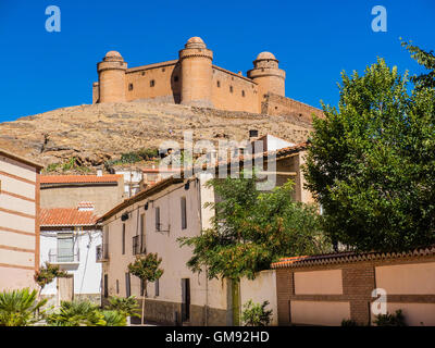 Castello La Calahorra, un imponente collina del castello, si trova a La Calahorra, nella provincia di Granada, Andalusia. Foto Stock