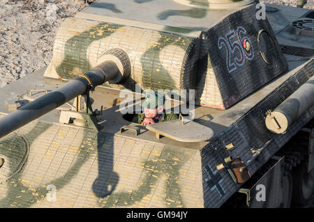 DNEPROPETROVSK, Ucraina - 29 Ottobre 2013: Tedesco carristi in attesa che il team di attacco durante la Seconda Guerra Mondiale Foto Stock