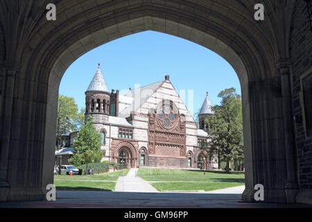 Vista di Alexander Hall da Blair Hall atrium, Princeton University, Princeton, New Jersey, STATI UNITI D'AMERICA Foto Stock