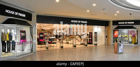 Shopping Mall ingresso alla House of Fraser department store retail business negozio finestra anteriore display Intu Lakeside Shopping Centre Thurrock Essex REGNO UNITO Foto Stock