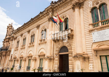 Il Municipio, Municipio, featured in Inspector Montalbano serie TV, Scicli, Sicilia, Italia Foto Stock