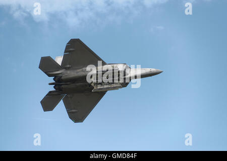 Lockheed Martin F-22 Raptor stealth fighter visualizza le sue armi aperta baia al 2016 RIAT a RAF Fairford Foto Stock