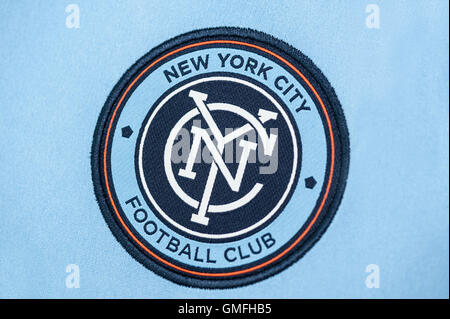 Close up NYCFC Jersey. NYCFC emblema. Foto Stock