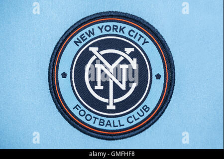 Close up NYCFC Jersey. NYCFC emblema. Foto Stock