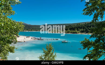 Lac de Ste Croix, St Croix Lago. Provenza, Gorges du Verdon , Provence-Alpes-Côte-d'Azur, in Francia, in Europa Foto Stock