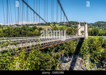 Passerelle du Pont de la Caille , Pont Carlo Alberto, il più antico ponte strallato nel mondo sopra il fiume Usses Foto Stock