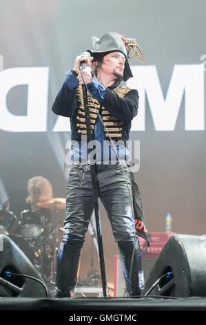 Adam Ant svolge Rewind Festival del Nord, Capesthorne Hall, Cheshire, 6 Agosto 2016 Foto Stock