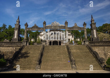 Hue, Vietnam - gennaio 5,2015 - Imperiale Khai Dinh tomba in tinta, Vietnam Foto Stock