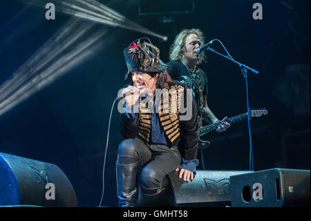 Adam Ant svolge Rewind Festival del Nord, Capesthorne Hall, Cheshire, 6 Agosto 2016 Foto Stock