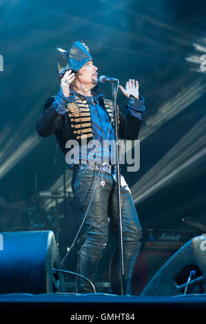 Adam Ant svolge Rewind Festival del Nord, Capesthorne Hall, Cheshire, 6 Agosto 2016 Foto Stock