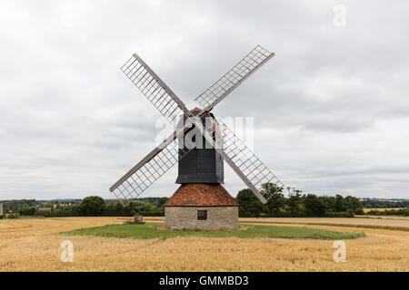 Il mulino a vento di Brill, un mulino a vento post situato sul comune Brill, Aylesbury, Buckingham. Essa è stata in uso dal 1668 al 1906. Foto Stock