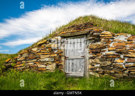 Una radice di terra cantina a Elliston, Terranova e Labrador, Canada. Foto Stock