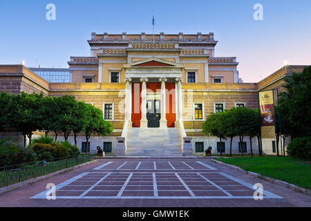 Vecchio edificio del parlamento greco che attualmente ospita il National History Museum. Foto Stock