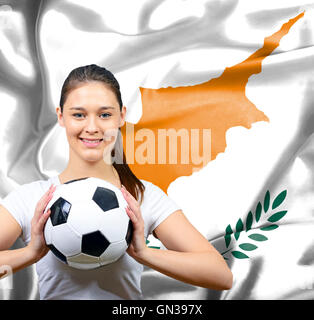 Orgogliosa donna tifoso di Cipro Foto Stock