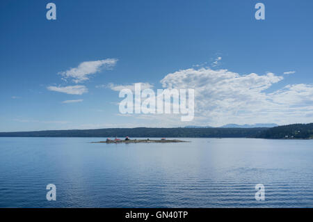 Ingresso Isola, Canada: Ingresso Island Lighthouse dal punto Tsawwassen-Duke traghetto. Foto Stock