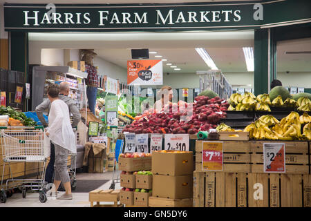 Harris Farm commercializza supermercato vendita di generi alimentari e frutta fresca a North Sydney, Australia Foto Stock