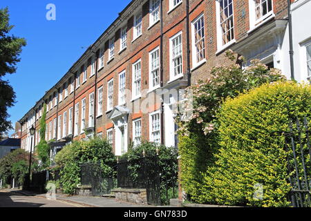 Case terrazza in Sion Road, Twickenham, Greater London, England, Gran Bretagna, Regno Unito Regno Unito, Europa Foto Stock