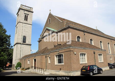 Tutti Hallows la chiesa parrocchiale, Chertsey Road, Twickenham, Greater London, England, Gran Bretagna, Regno Unito Regno Unito, Europa Foto Stock