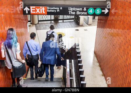 New York City, NY NYC, Lower Manhattan, Downtown, Bowling Green, metropolitana, stazione, MTA, trasporti pubblici, IRT Lexington Avenue Line, scale, cartello, uscita, linea 4 Foto Stock