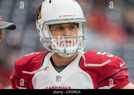 Houston, Texas, Stati Uniti d'America. 28 Agosto, 2016. Arizona Cardinals quarterback Drew Stanton (5) prima di un'NFL preseason game tra Houston Texans e l'Arizona Cardinals a NRG Stadium di Houston, TX in agosto, 28 2016. I Texans hanno vinto il gioco 34-24. Credito: Trask Smith/ZUMA filo/Alamy Live News Foto Stock