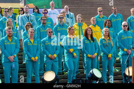 Sydney, Australia. Il 29 agosto, 2016. Australiano del team olimpico accolti a casa alla Opera House di Sydney dopo i loro sforzi nel 2016 Rio Giochi Olimpici. Credito: mjmediabox/Alamy Live News Foto Stock