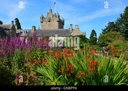 Flower Garden a Cawdor Castle vicino a Nairn in Inverness Shire, Scozia Foto Stock