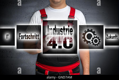 Industrie 4.0 (in tedesco industria progresso futuro) il touchscreen è azionato da artigiano. Foto Stock