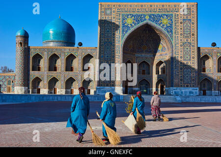 Uzbekistan, Samarcanda, Patrimonio Mondiale dell'Unesco, il Reghistan, Tilla Kari Madrasah Foto Stock