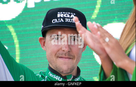 Peña Cabarga, Spagna. 31 Agosto, 2016. Angel Madrazo (Caja Rural) a podio della undicesima tappa della corsa di ciclismo de 'La Vuelta a España " (Tour di Spagna) tra Colunga e Peña Cabarga su agosto 31, 2016 a Peña Cabarga, Spagna. Credito: David Gato/Alamy Live News Foto Stock