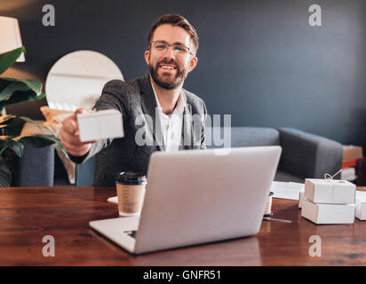 Sono grandi cose in piccoli imballaggi Foto Stock