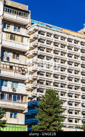 Tipici edifici residenziali nel centro della città di Chisinau - Moldavia Foto Stock