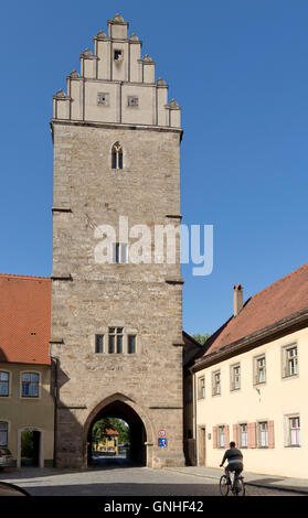 Porta di Rothenburg, città vecchia, Dinkelsbuehl, Franconia centrale, Baviera, Germania Foto Stock