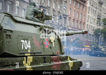 Parata militare nella capitale ucraina Foto Stock