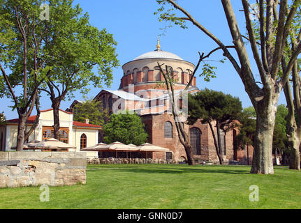 Hagia Irene chiesa (Aya Irini) nel parco del Palazzo Topkapi ad Istanbul in Turchia Foto Stock