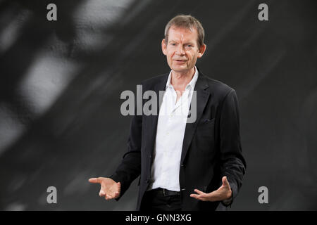 Graham Swift, lo scrittore inglese a Edinburgh International Book Festival. Edimburgo, Scozia. 13 Agosto 2016 Foto Stock