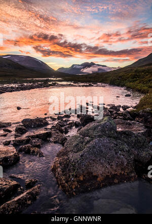 Ristacohkka collina in sunset Foto Stock